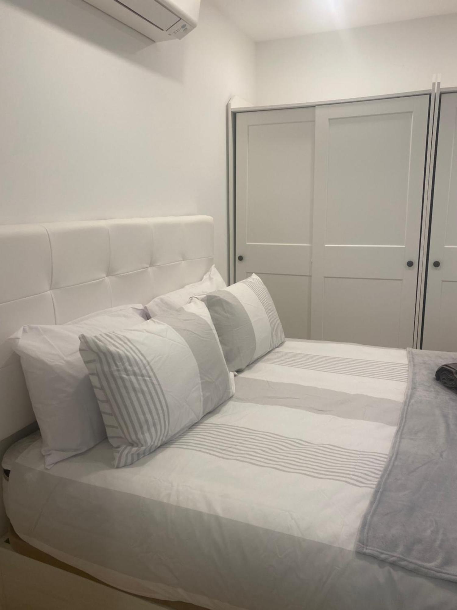 Cp Top Floor Luxury Studio With Spa And Pool Gibraltar Eksteriør bilde