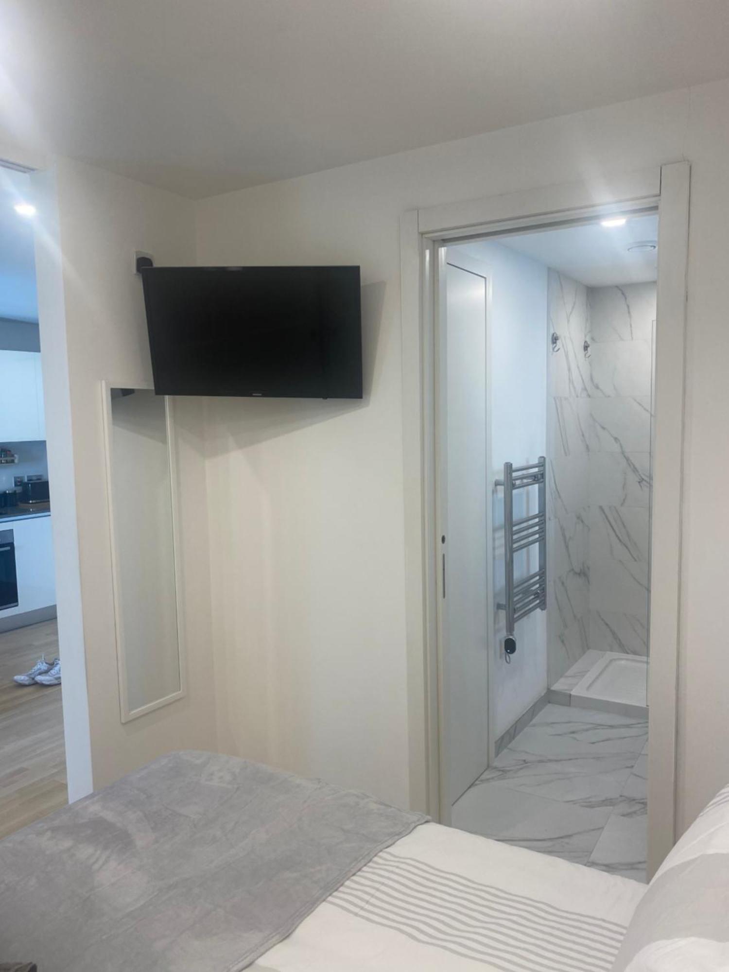 Cp Top Floor Luxury Studio With Spa And Pool Gibraltar Eksteriør bilde