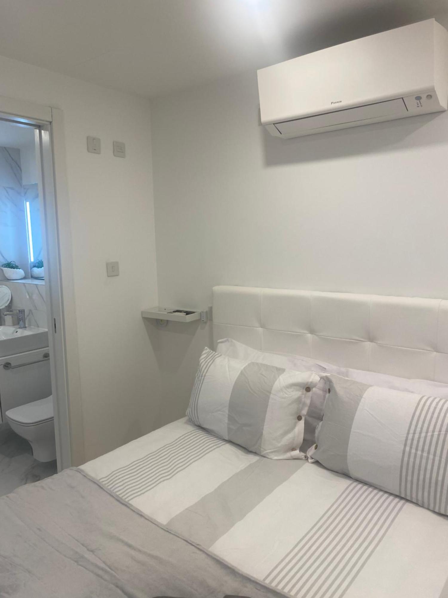 Cp Top Floor Luxury Studio With Spa And Pool Gibraltar Eksteriør bilde
